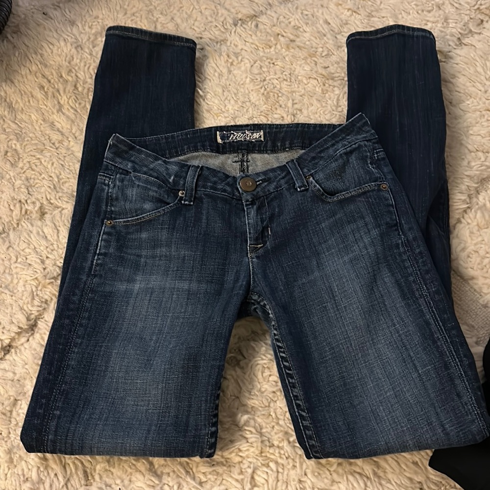 Hudson size 26 mid rise skinny jeans